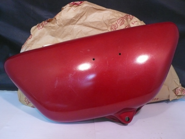 SIDE COVER LH, PEARL CANDYTONE RED