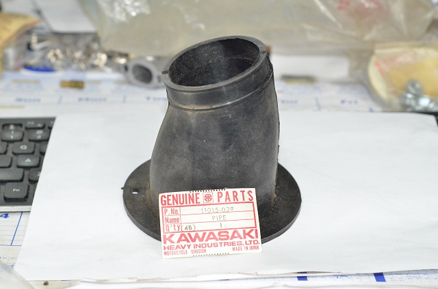 (image for) AIR INTAKE PIPE
