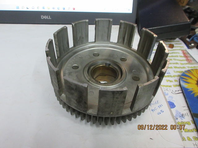 CLUTCH HOUSING USED