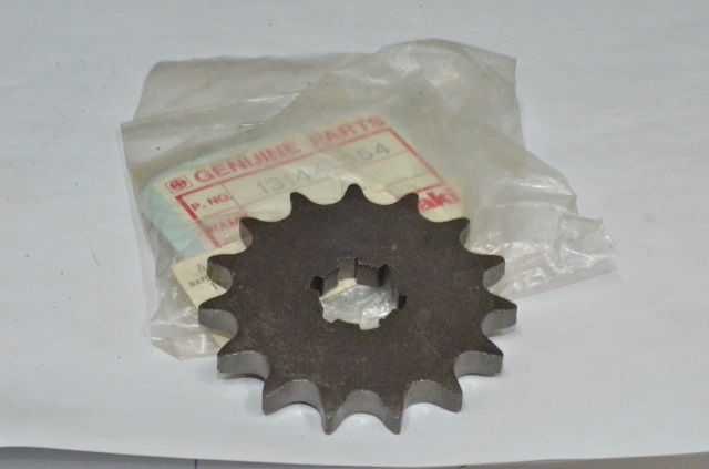 FRONT SPROCKET 15 TOOTH