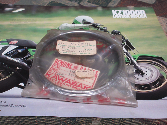 SPEEDOMETER RETAINER (image for) SPEEDOMETER RETAINER