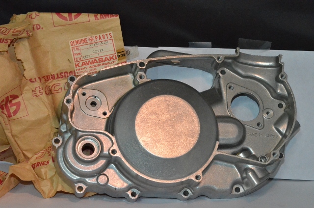 ENGINE COVER R/H