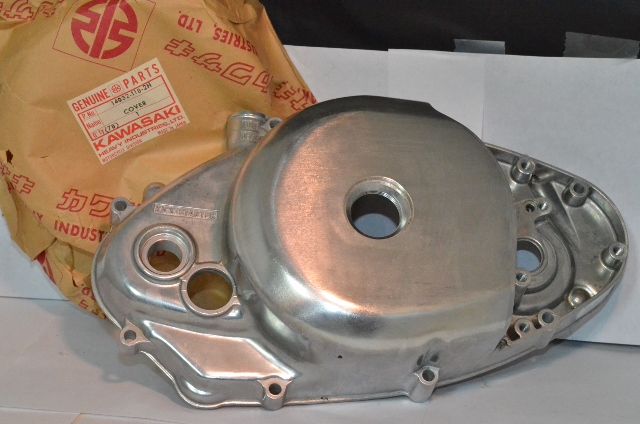 ENGINE COVER R/H