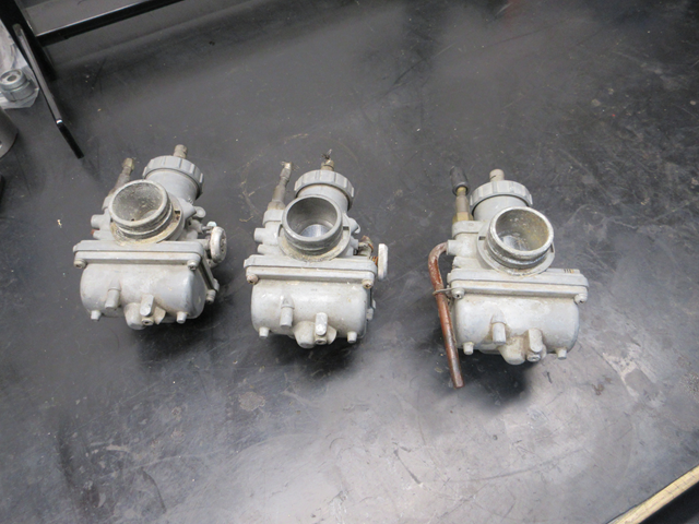 (image for) USED SET H2 CARBS