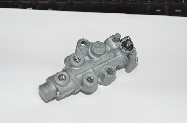 (image for) OIL PUMP ASSEMBLY USED