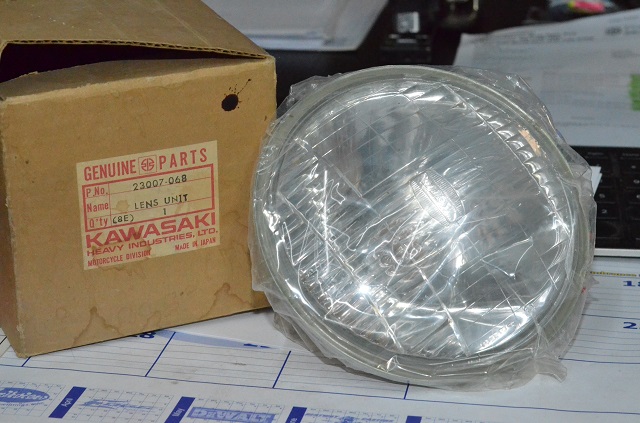 (image for) HEADLAMP LENS UNIT