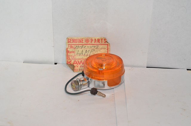 FRONT TURN SIGNAL LAMP R/H