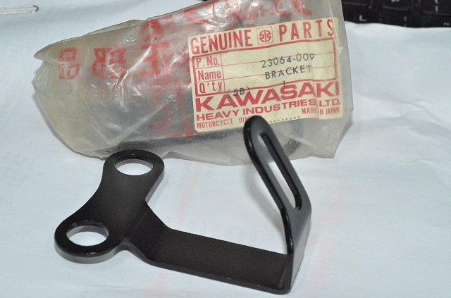 (image for) HEAD LAMP BRACKET