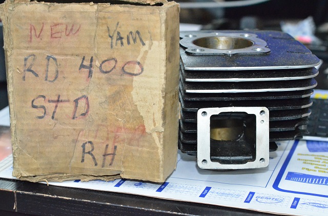 (image for) CYLINDER R/H