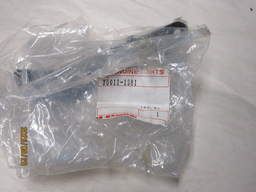 (image for) FRONT FENDER STAY L/H