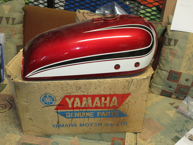 (image for) RD 350 FUEL TANK