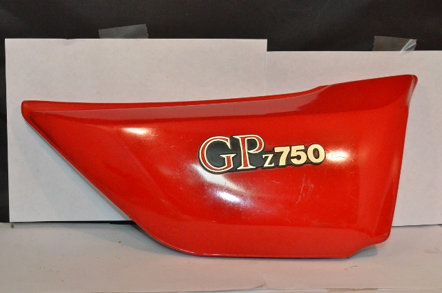 RH SIDE COVER FIRECRACKER RED (USED)