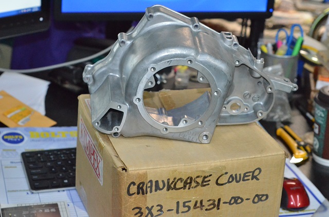 (image for) CLUTCH COVER