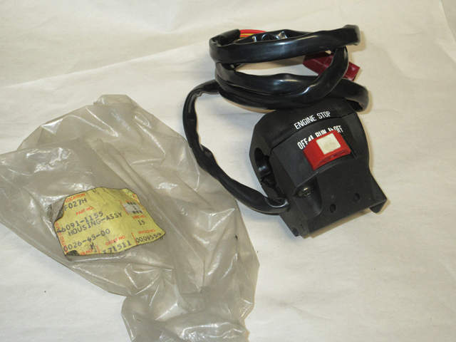 (image for) CONTROLLER HOUSING ASSEMBLY RH