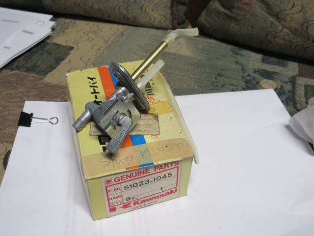 (image for) FUEL PETCOCK ASSEMBLY