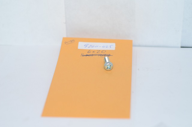 (image for) PAN HEAD SCREW 6 BY 20