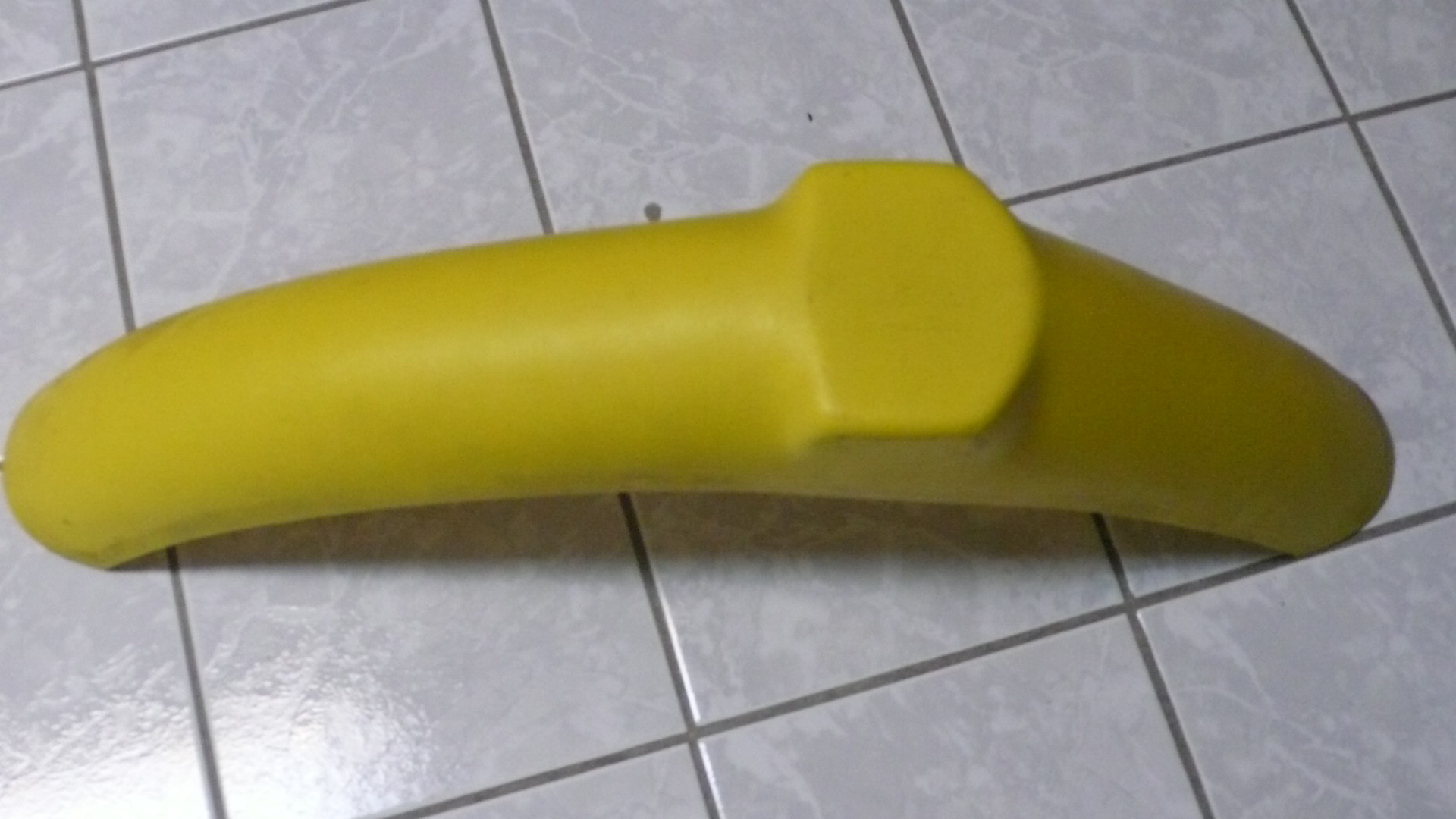 (image for) YELLOW FENDER MAICO