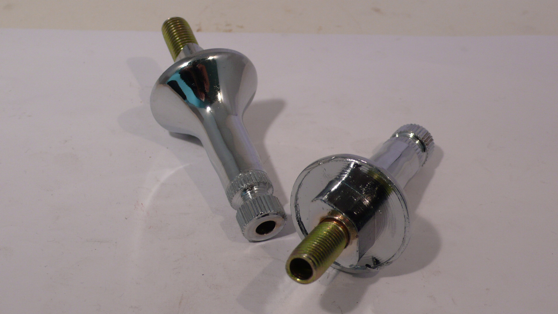(image for) REAR TURN SIGNAL STEMS