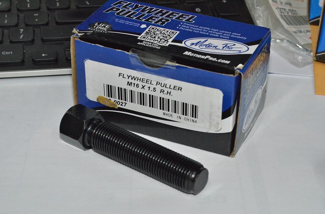 (image for) FLYWHEEL PULLER