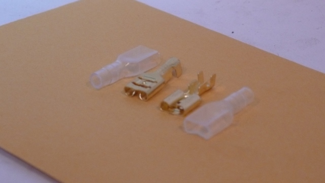 ELECTRICAL CONNECTOR SET